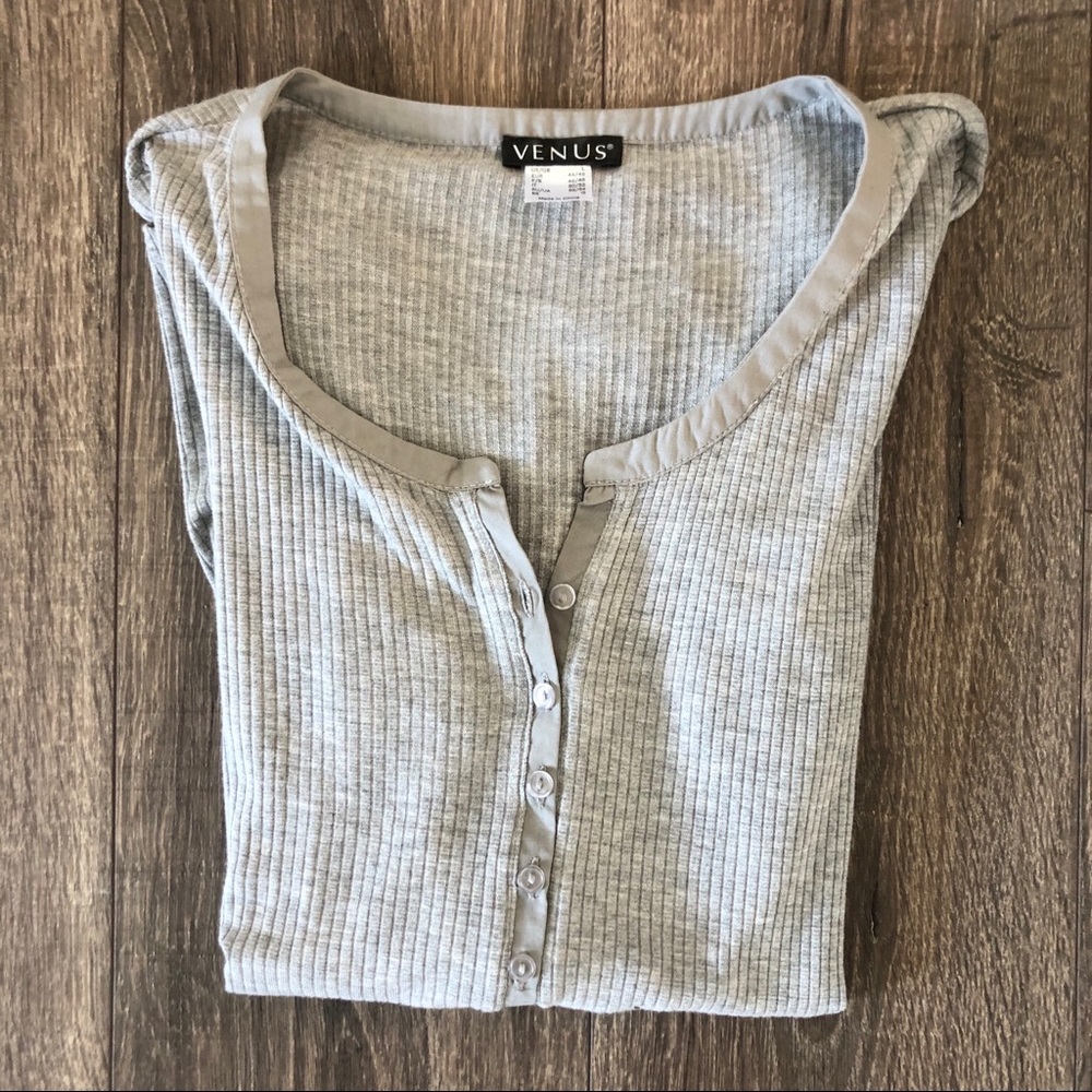 Venus Ribbed Henley Top